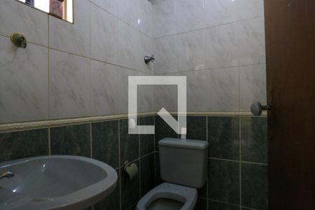 Casa à venda com 409m², 4 quartos e 4 vagas Casa à venda com 409m², 4 quartos e 4 vagasLavabo