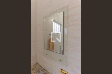 Casa à venda com 133m², 5 quartos e 2 vagasBanheiro