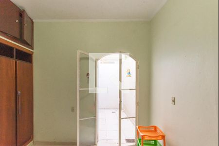 Casa à venda com 133m², 5 quartos e 2 vagasQuarto 3