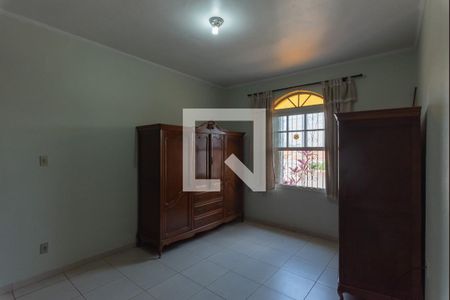 Casa à venda com 133m², 5 quartos e 2 vagasQuarto 4