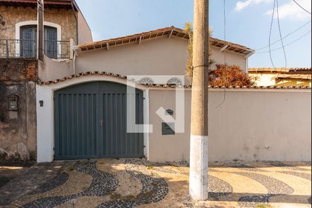 Casa à venda com 133m², 5 quartos e 2 vagasFachada