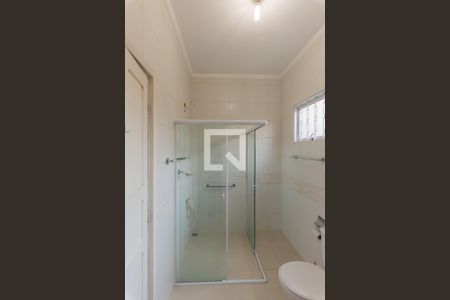 Casa à venda com 133m², 5 quartos e 2 vagasBanheiro