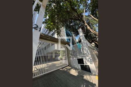 Apartamento à venda com 57m², 2 quartos e 1 vaga Apartamento à venda com 57m², 2 quartos e 1 vagaFachada
