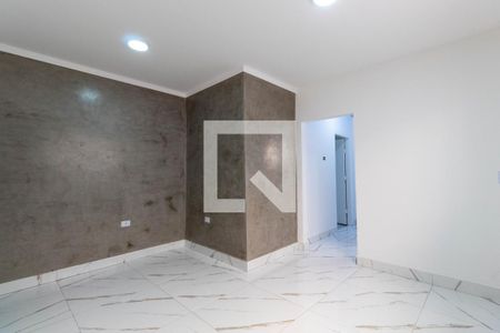 Casa para alugar com 66m², 2 quartos e 2 vagas Casa para alugar com 66m², 2 quartos e 2 vagasSala