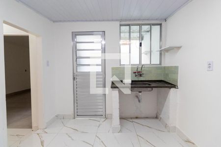 Casa para alugar com 66m², 2 quartos e 2 vagas Casa para alugar com 66m², 2 quartos e 2 vagasCozinha