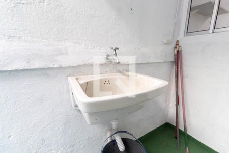 Casa para alugar com 66m², 2 quartos e 2 vagas Casa para alugar com 66m², 2 quartos e 2 vagasLavanderia