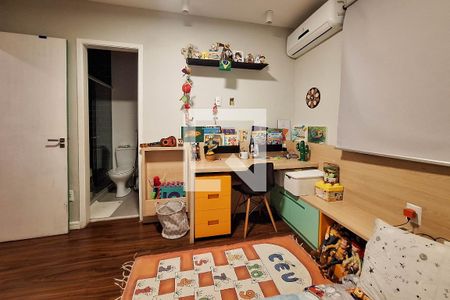 Casa para alugar com 360m², 4 quartos e 2 vagas Casa para alugar com 360m², 4 quartos e 2 vagasSuíte 1
