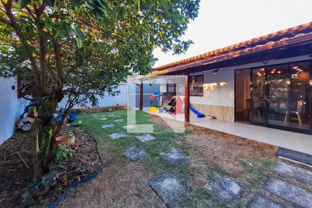 Casa para alugar com 360m², 4 quartos e 2 vagas Casa para alugar com 360m², 4 quartos e 2 vagasQuintal