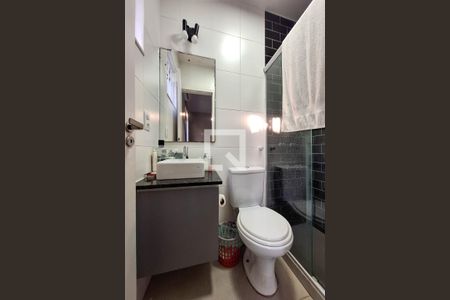 Casa para alugar com 360m², 4 quartos e 2 vagas Casa para alugar com 360m², 4 quartos e 2 vagasBanheiro da Suíte 2