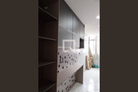 Apartamento à venda com 60m², 2 quartos e 1 vaga Apartamento à venda com 60m², 2 quartos e 1 vagaCozinha e Área de Serviço