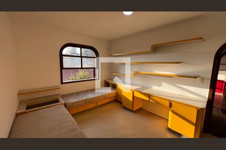 Casa para alugar com 929m², 4 quartos e 4 vagasQuarto 1