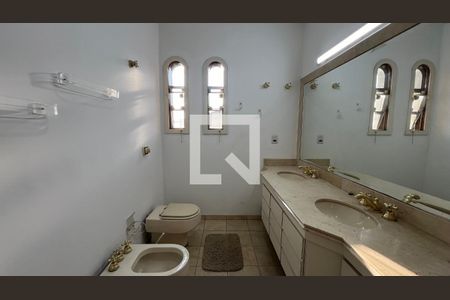 Casa para alugar com 929m², 4 quartos e 4 vagasBanheiro 1