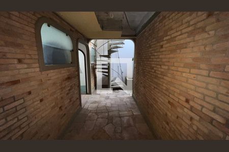 Casa para alugar com 929m², 4 quartos e 4 vagasÁrea da piscina 