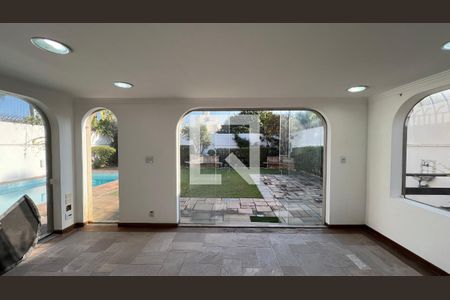 Casa para alugar com 929m², 4 quartos e 4 vagasSala 