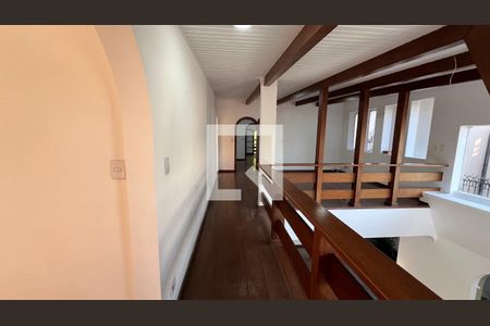 Casa para alugar com 929m², 4 quartos e 4 vagasCorredor superior 