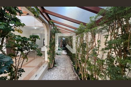 Casa para alugar com 929m², 4 quartos e 4 vagasJardim de inverno 