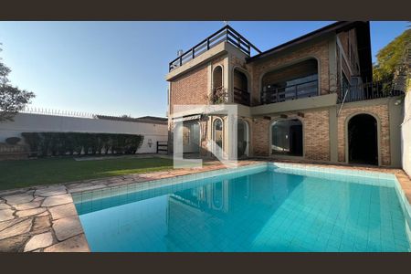 Casa para alugar com 929m², 4 quartos e 4 vagasPiscina