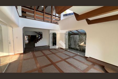 Casa para alugar com 929m², 4 quartos e 4 vagasSala 