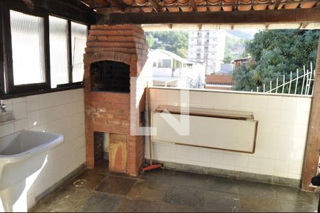 Apartamento à venda com 183m², 4 quartos e sem vagaÁrea de Serviço