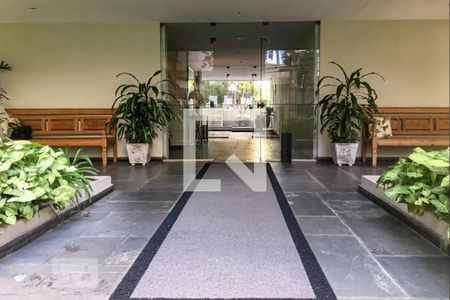 Apartamento à venda com 88m², 2 quartos e 2 vagasEntrada