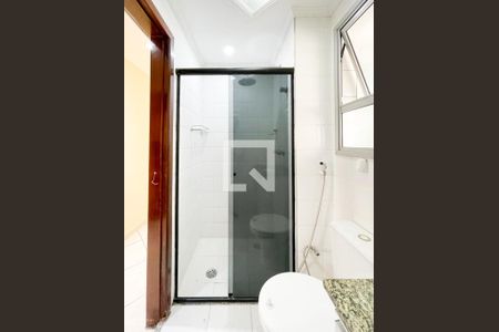 Apartamento à venda com 58m², 3 quartos e 1 vaga Apartamento à venda com 58m², 3 quartos e 1 vagaBanheiro Social