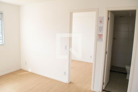 Sala de apartamento para alugar com 2 quartos, 34m² em Chácara Seis de Outubro, São Paulo
