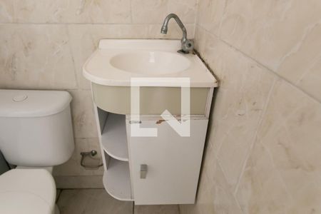 Casa de condomínio para alugar com 40m², 1 quarto e sem vagaBanheiro