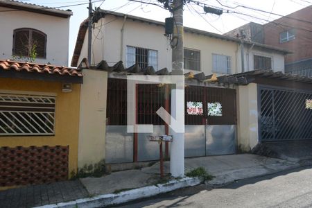 Casa à venda com 116m², 2 quartos e 2 vagasFachada