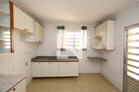 Casa à venda com 116m², 2 quartos e 2 vagasCozinha
