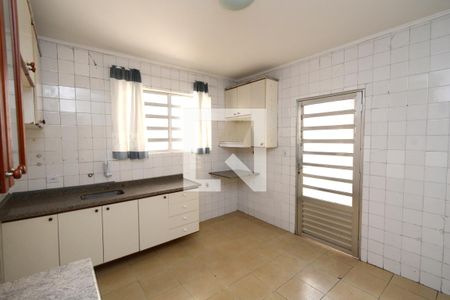 Casa à venda com 116m², 2 quartos e 2 vagasCozinha