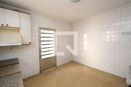 Casa à venda com 116m², 2 quartos e 2 vagasCozinha