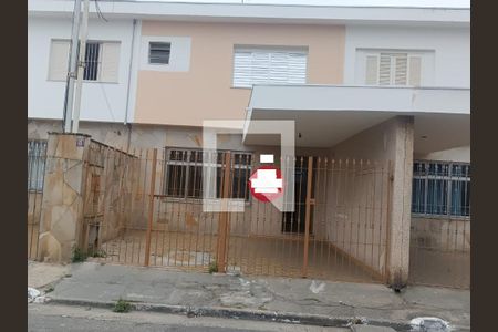 Casa para alugar com 150m², 2 quartos e 2 vagasFachada