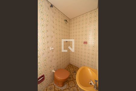 Casa para alugar com 150m², 2 quartos e 2 vagasBanheiro de Serviço