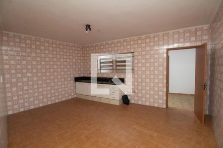 Casa para alugar com 150m², 2 quartos e 2 vagasCozinha