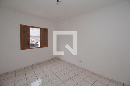 Casa para alugar com 150m², 2 quartos e 2 vagasQuarto