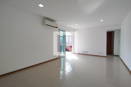 Sala de apartamento para alugar com 3 quartos, 137m² em Jacarepaguá, Rio de Janeiro