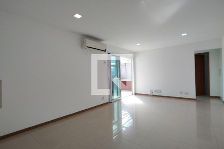 Sala de apartamento para alugar com 3 quartos, 137m² em Jacarepaguá, Rio de Janeiro