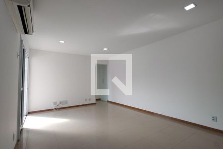 Sala de apartamento para alugar com 3 quartos, 137m² em Jacarepaguá, Rio de Janeiro