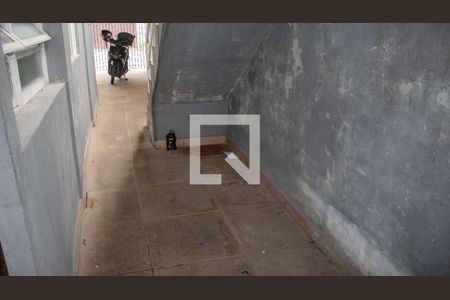 Casa para alugar com 48m², 2 quartos e 1 vagaÁrea de serviço