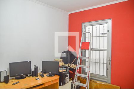 Casa à venda com 213m², 3 quartos e 2 vagasEscritório