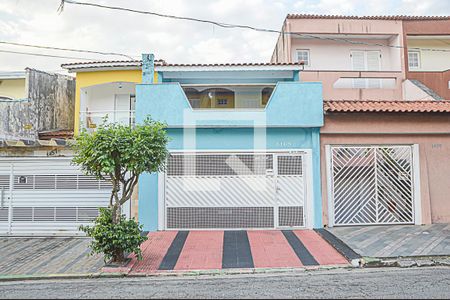 Casa à venda com 213m², 3 quartos e 2 vagasFachada
