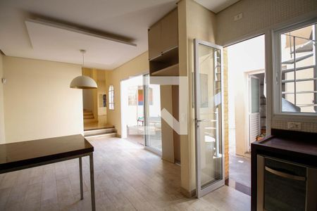 Casa à venda com 220m², 5 quartos e 2 vagasCozinha