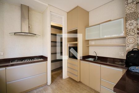 Casa à venda com 220m², 5 quartos e 2 vagasCozinha