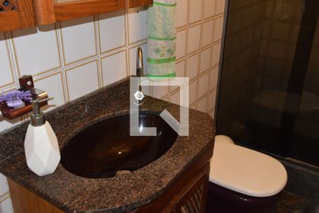 Casa para alugar com 200m², 3 quartos e 2 vagasBanheiro