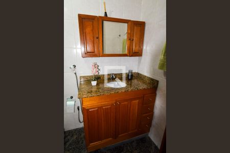 Casa para alugar com 200m², 3 quartos e 2 vagasBanheiro 2