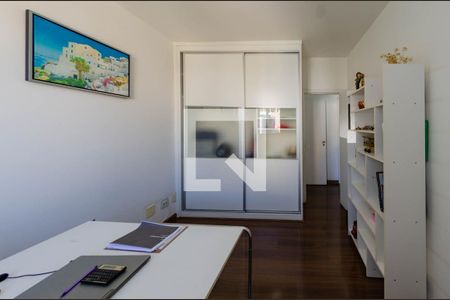 Apartamento à venda com 160m², 4 quartos e 4 vagasQuarto 1