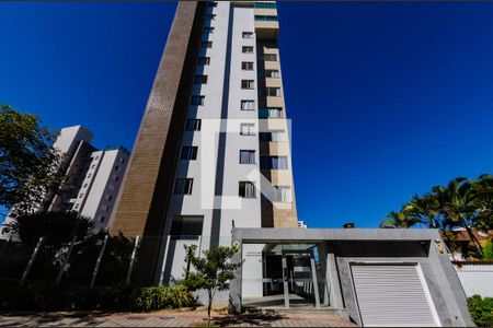 Apartamento à venda com 160m², 4 quartos e 4 vagasFachada