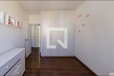 Apartamento à venda com 160m², 4 quartos e 4 vagasQuarto 2