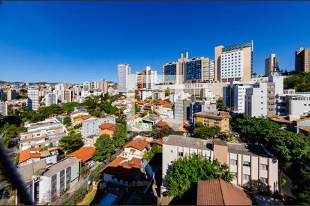 Apartamento à venda com 160m², 4 quartos e 4 vagasVista