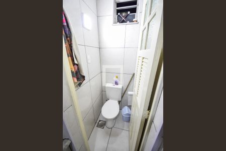 Apartamento para alugar com 70m², 2 quartos e 2 vagas Apartamento para alugar com 70m², 2 quartos e 2 vagasBanheiro de Serviço